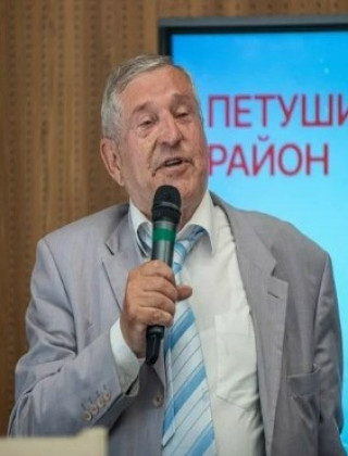 Муханов Виктор Алексеевич.